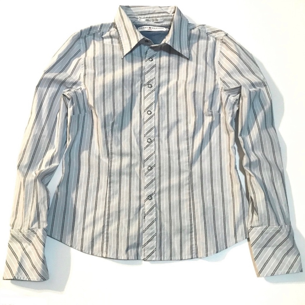 Tommy Hilfiger long sleeve button down shirt top